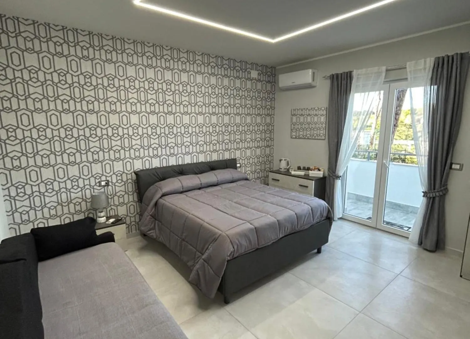 Skycity 2 B&B Naples Italy
